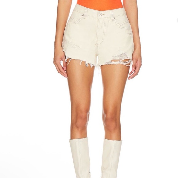 We The Free Pants - WE THE FREE Now Or Never Raw Hem Denim Short In Ecru